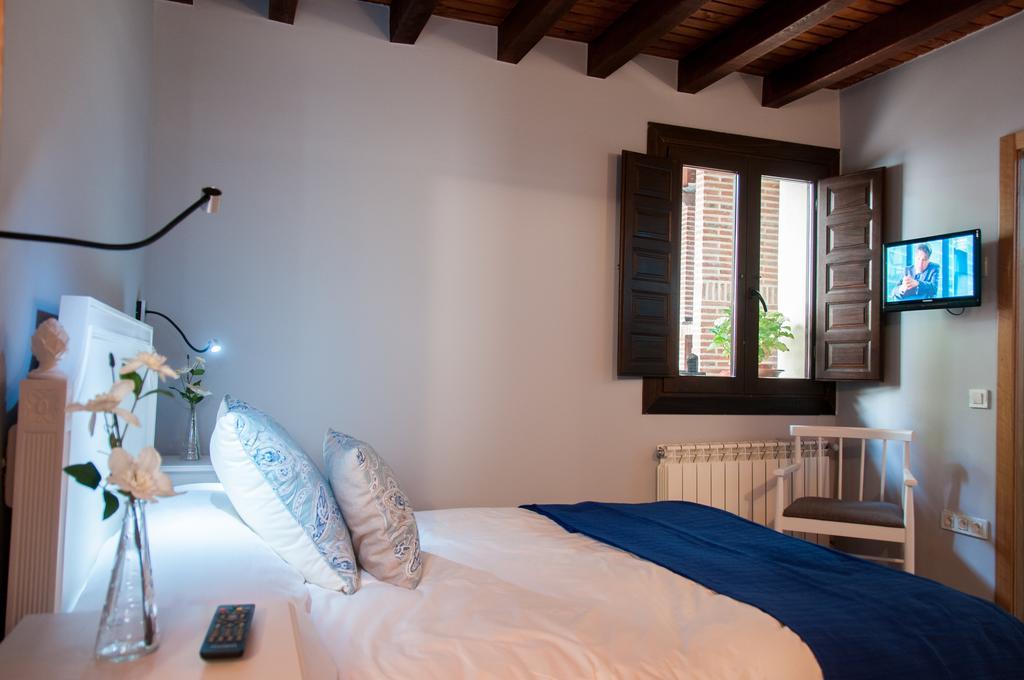 Hotel Rural Princesa Kristina Covarrubias Szoba fotó